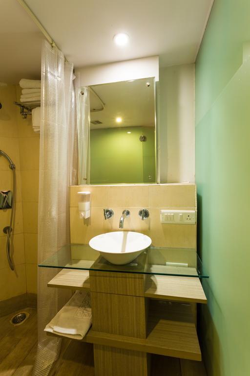 Hotel Vishakhapatnam, Dwarka Nagar Visakhapatnam Esterno foto